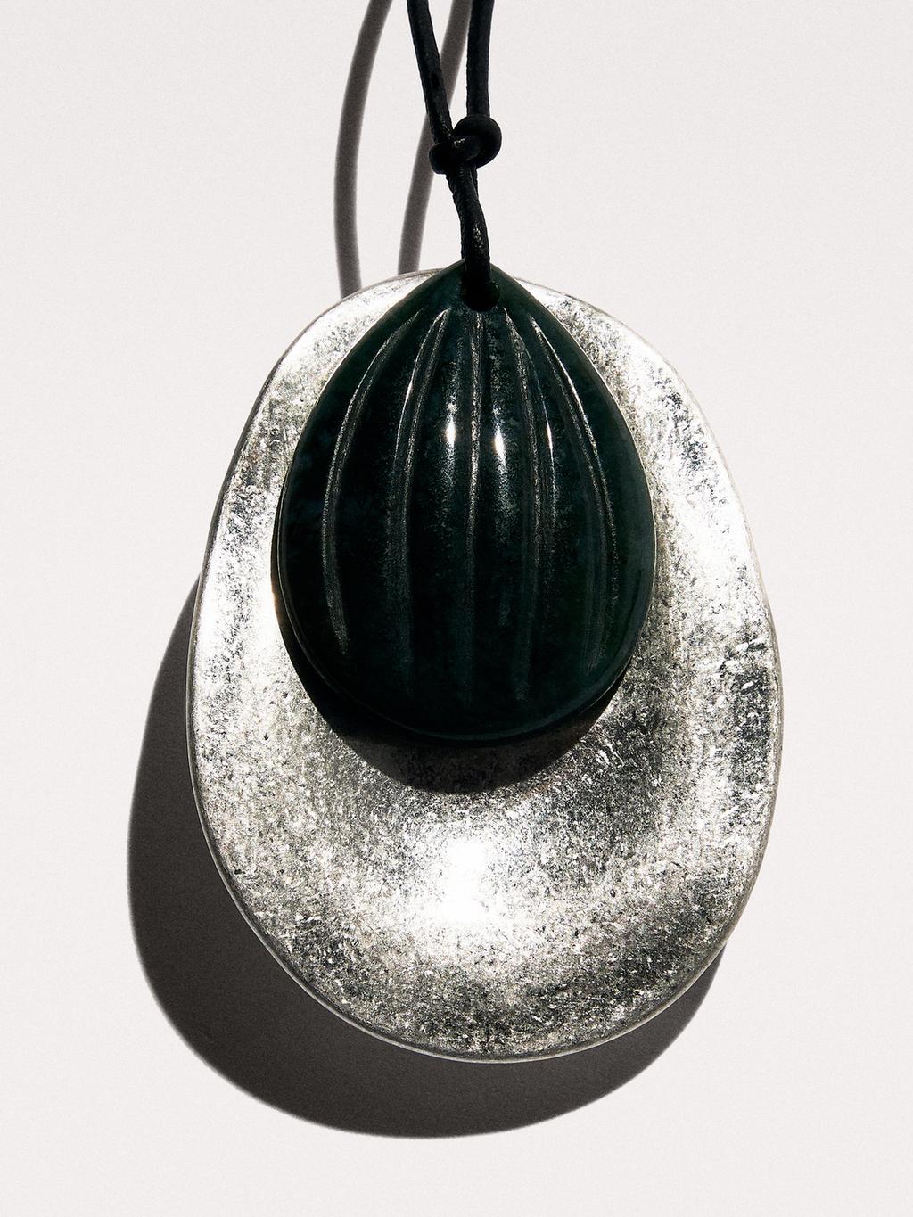 Almond pendant necklace