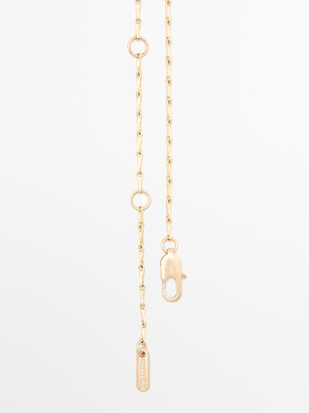 Necklace with translucent stone pendant