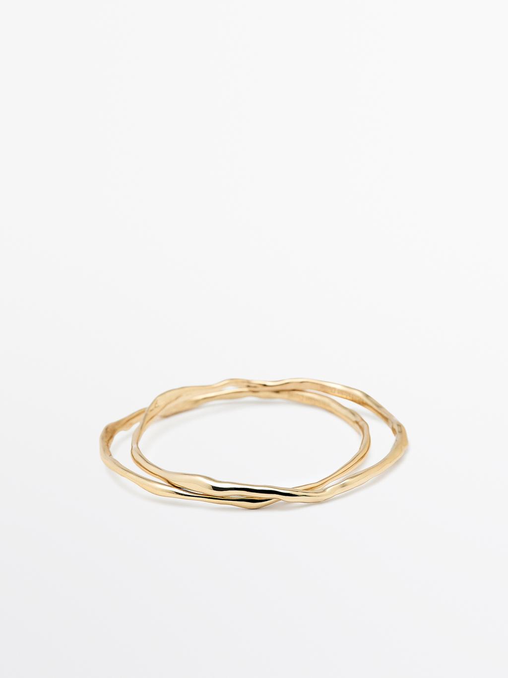 Set of irregular bracelets