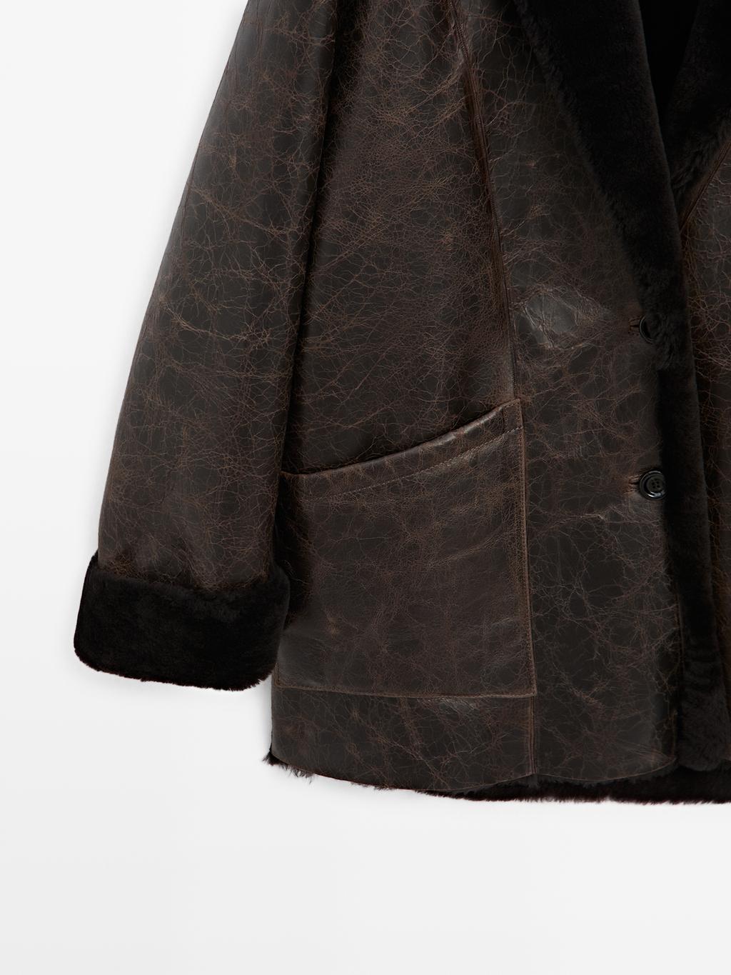 Mouton leather coat with crackled finish
