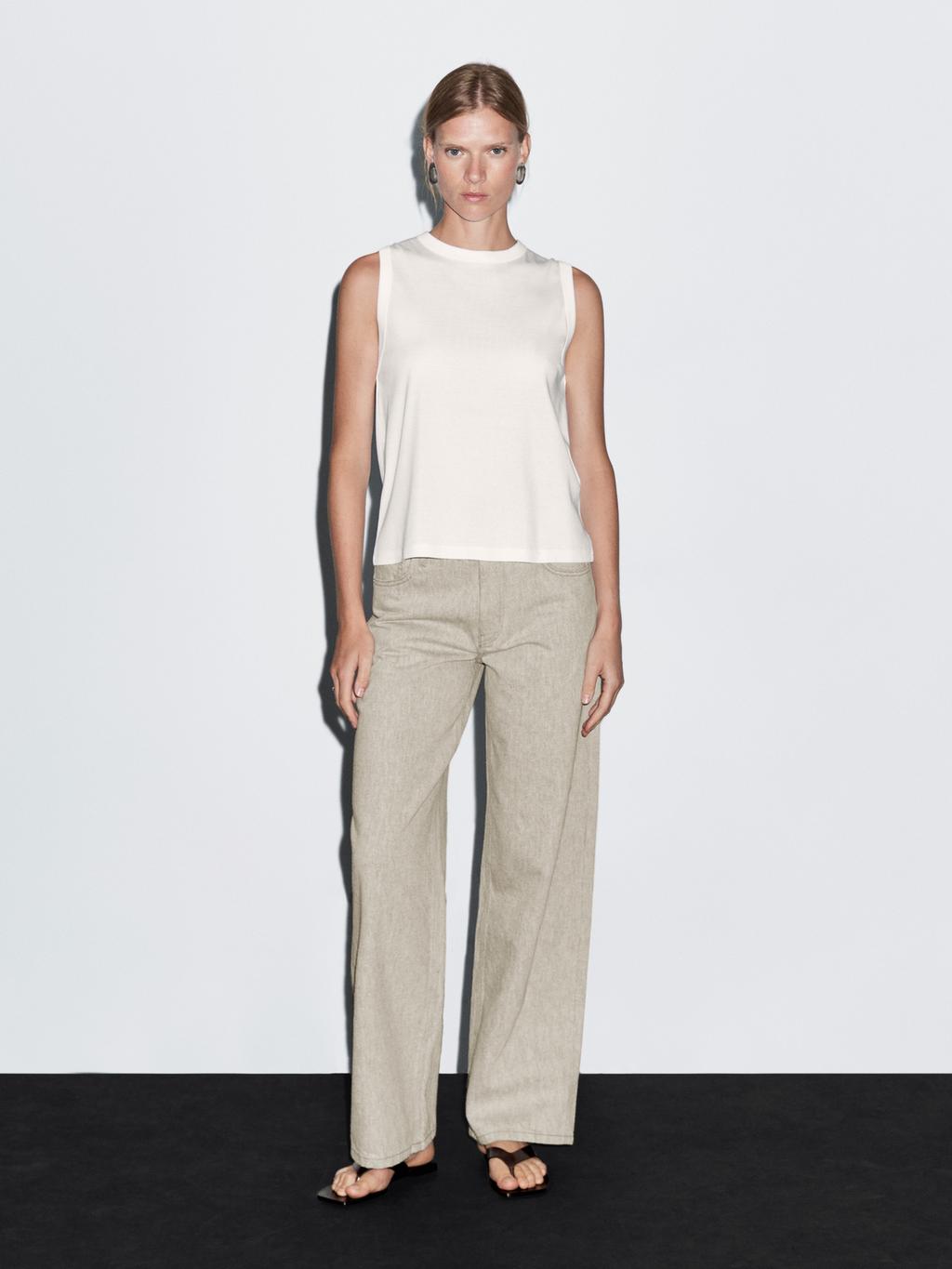 Mid-rise wide-leg jeans