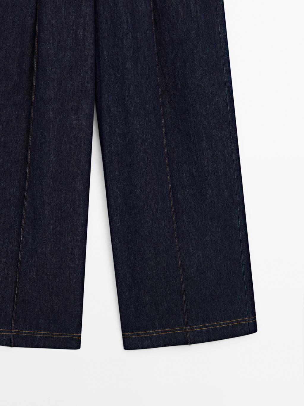 Flowing cotton blend jeans