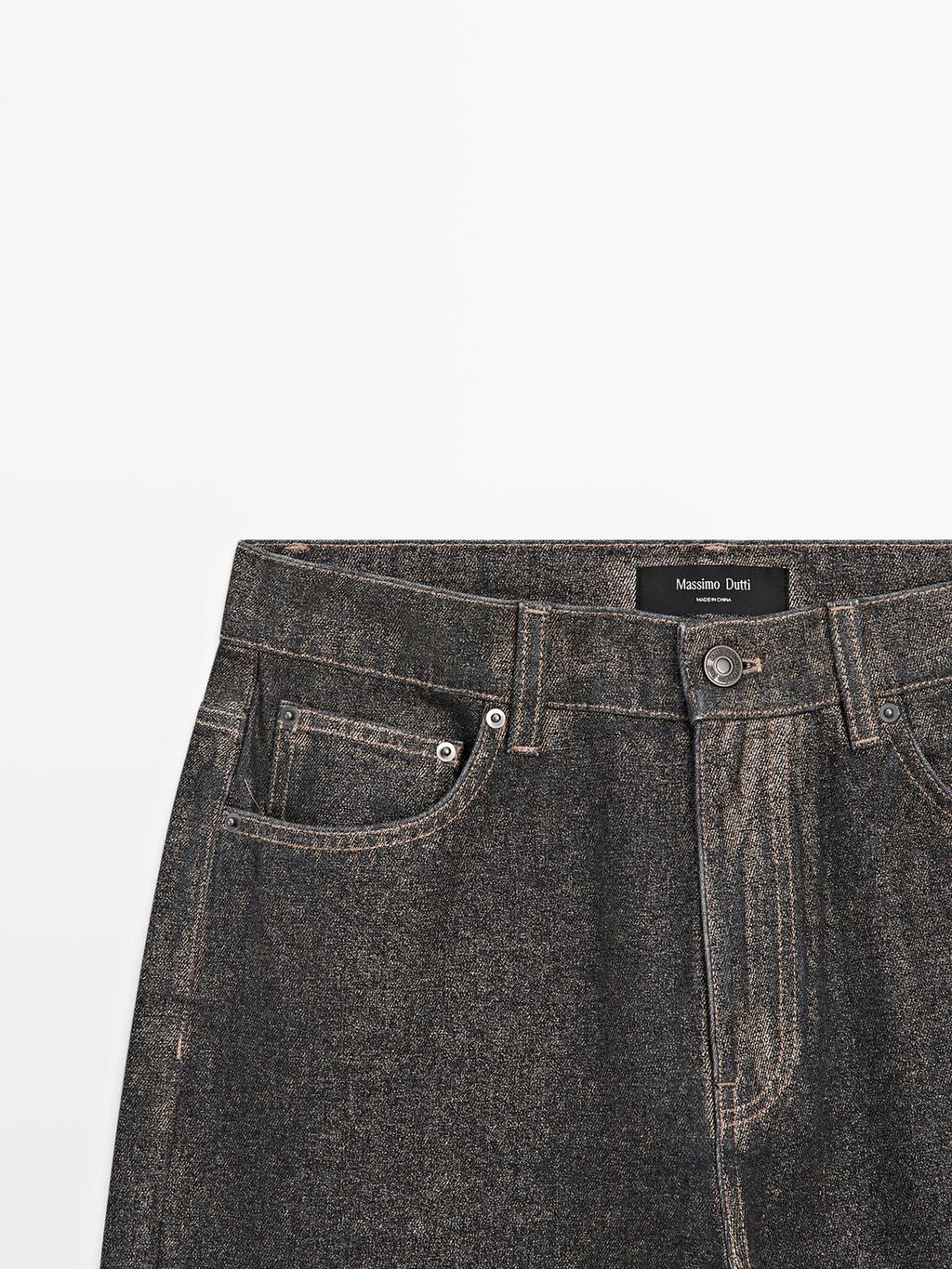 Straight-leg high-waist jeans