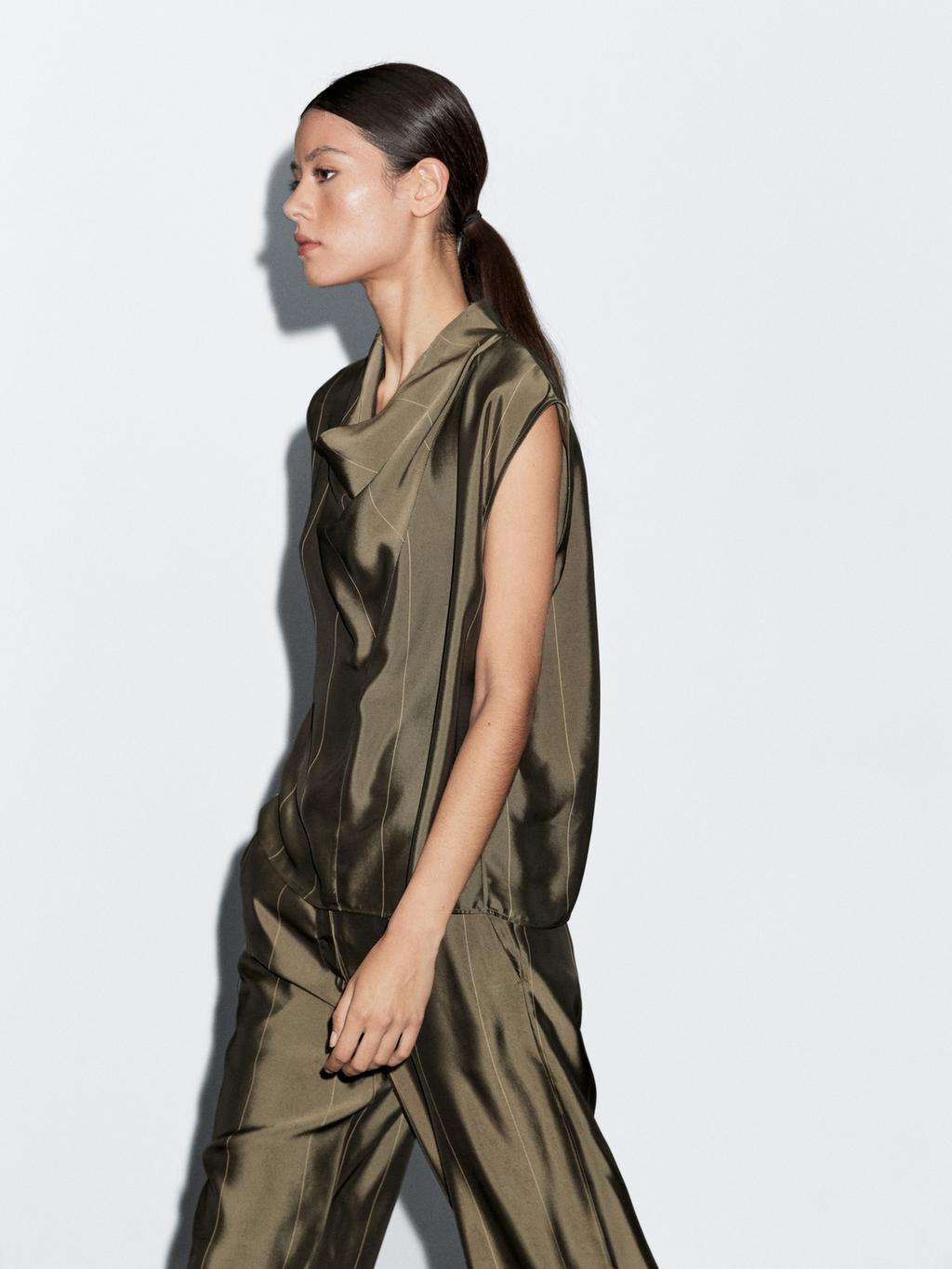 Flowing blouse with striped details