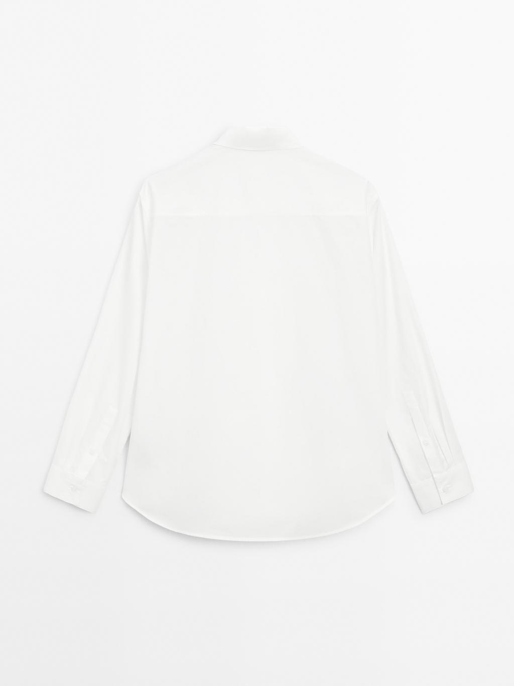 Poplin shirt with hidden buttons