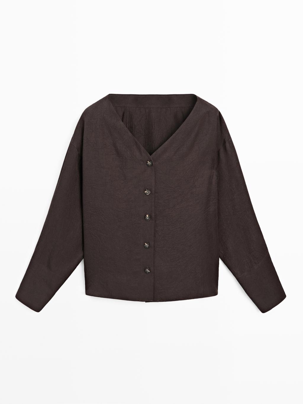 Flowing blouse with button details