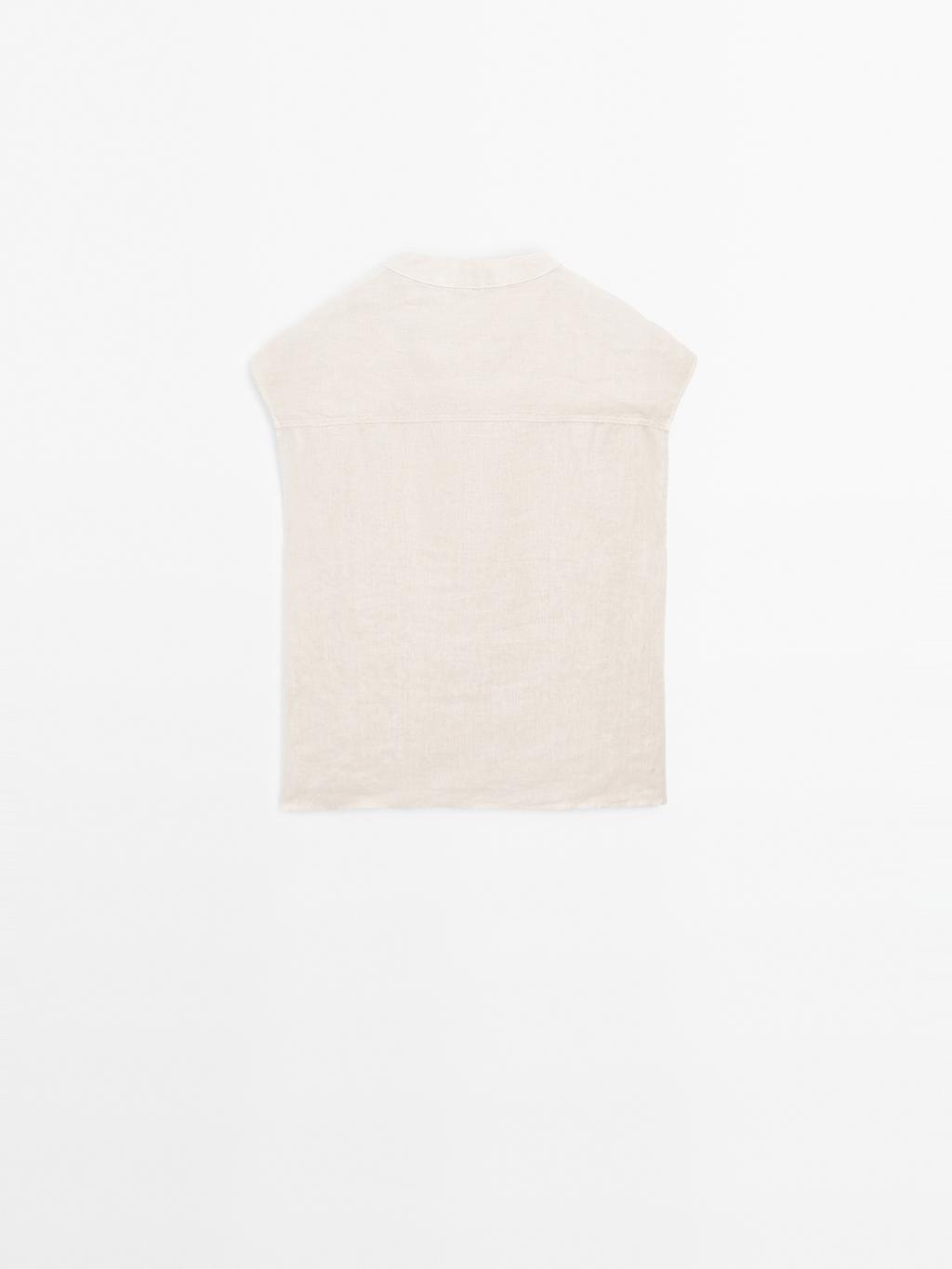 Waistcoat with buttoned chest detail