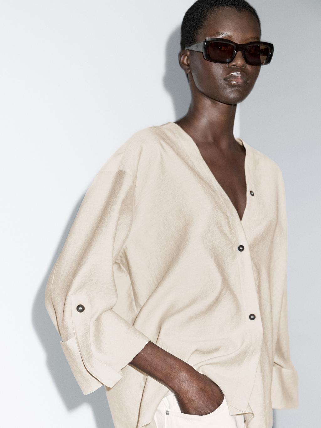 Shirt with rolled-up sleeves