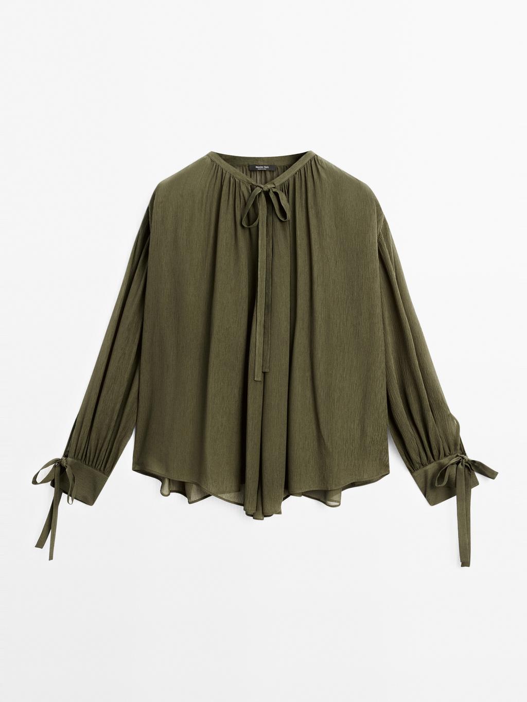Cape blouse with ties