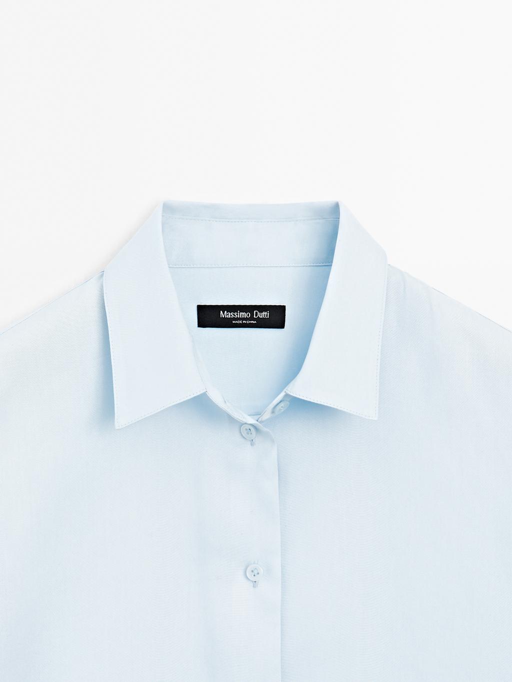 Flowing shirt with shirt collar