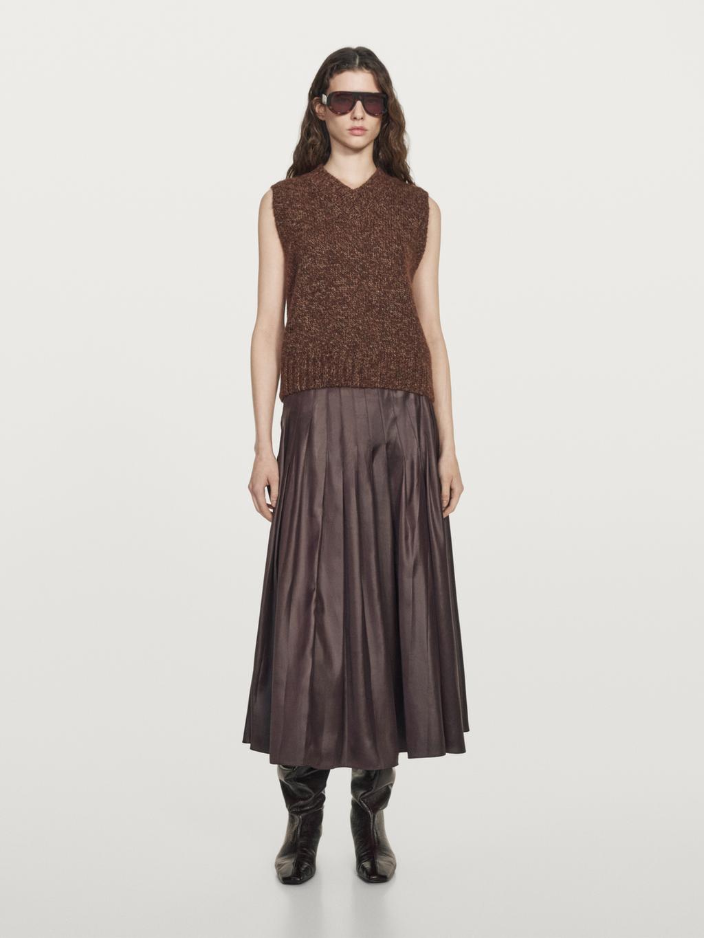 Pintuck midi skirt with waxed finish