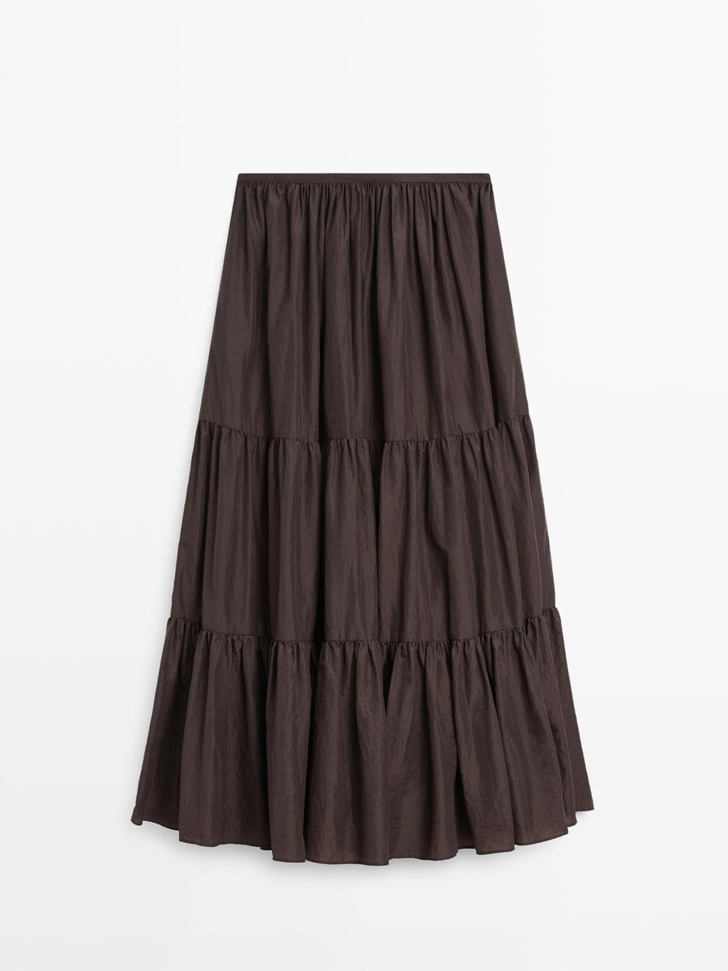 Long skirt with gathered detail