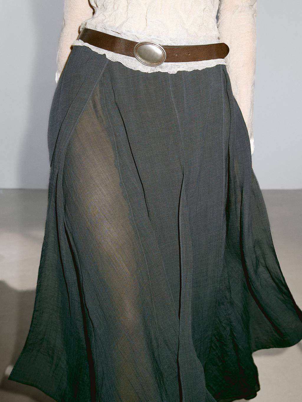 Long flowing skirt with ruffles