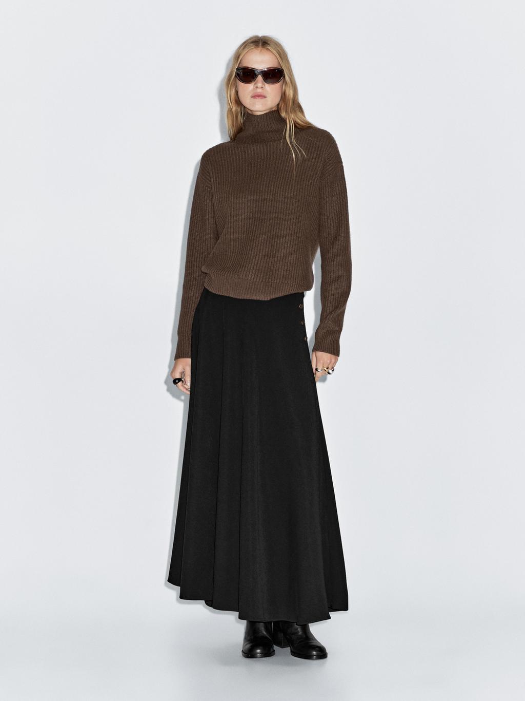 Long flared skirt with button details