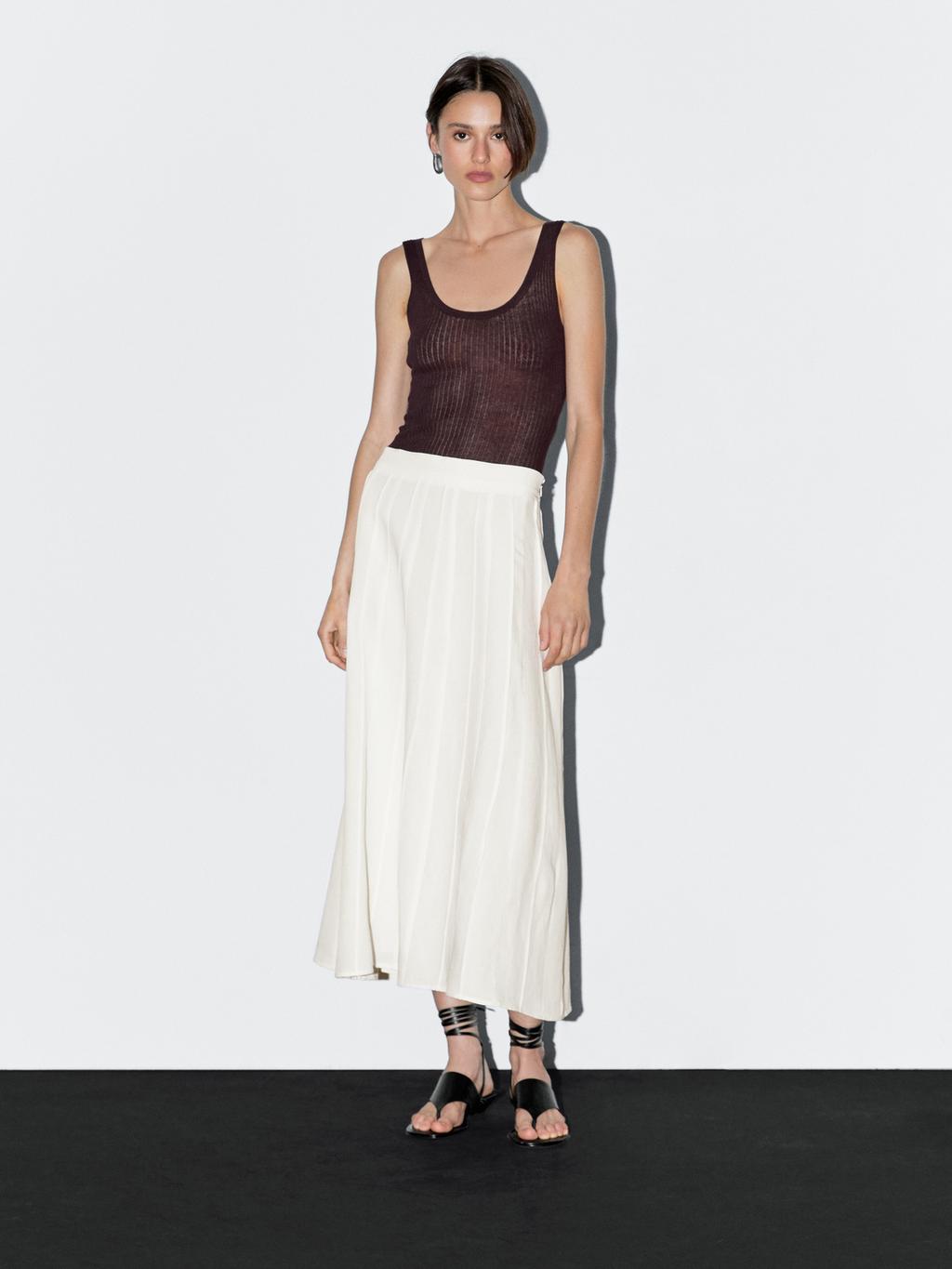 Flared midi skirt with seam details