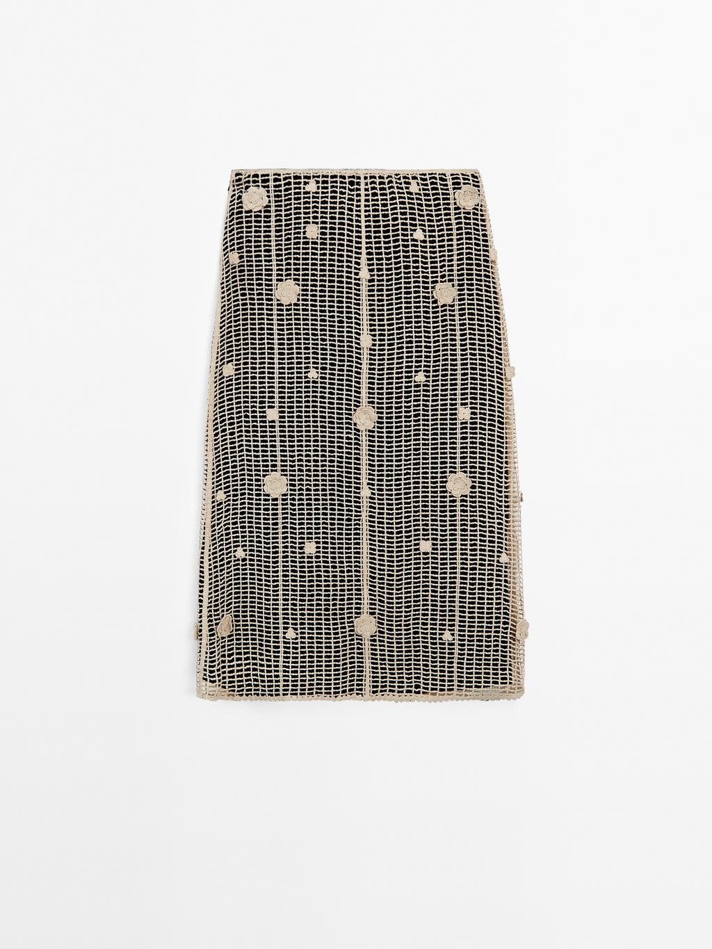 Midi skirt with floral embroidery