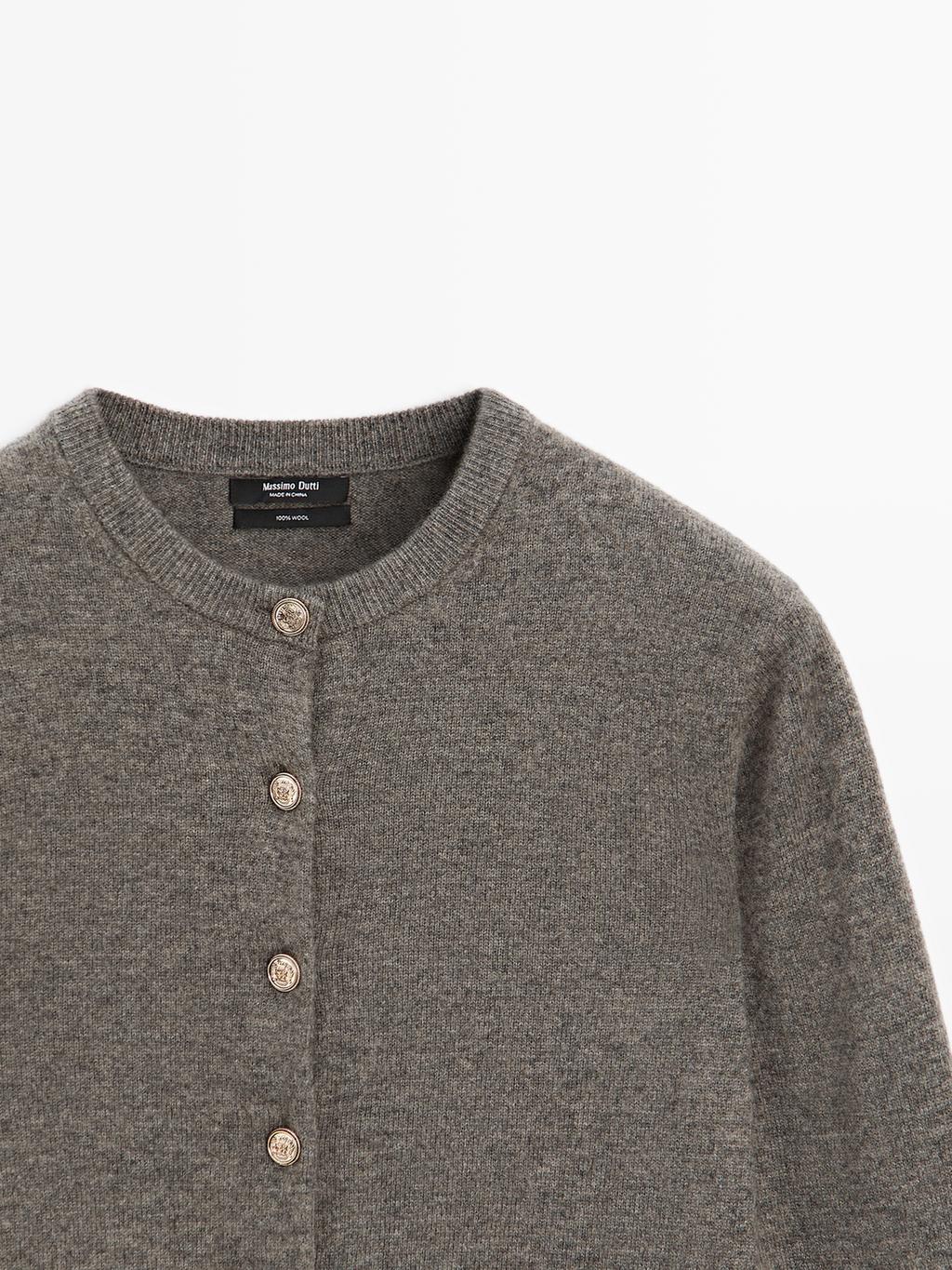 Knit 100% wool cardigan with gold buttons