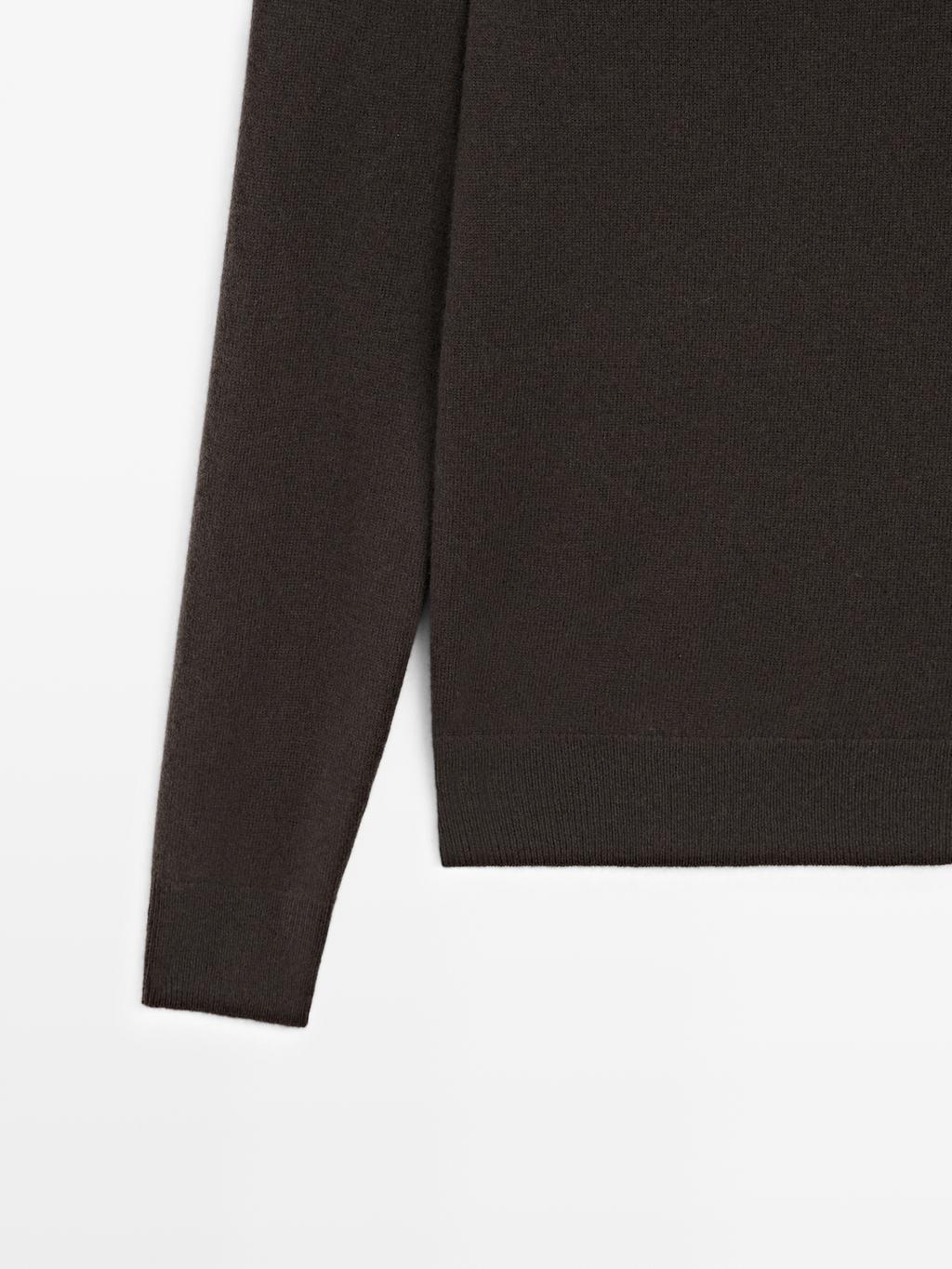 Wool blend high neck sweater