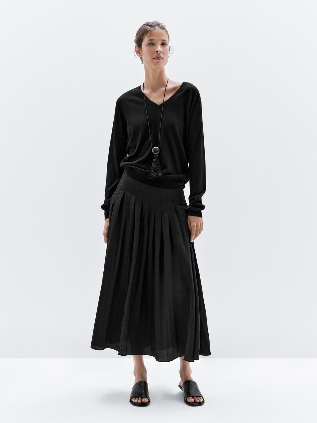 Wool blend V-neck knit sweater