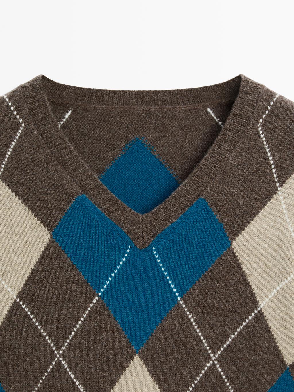 Wool blend argyle knit sweater