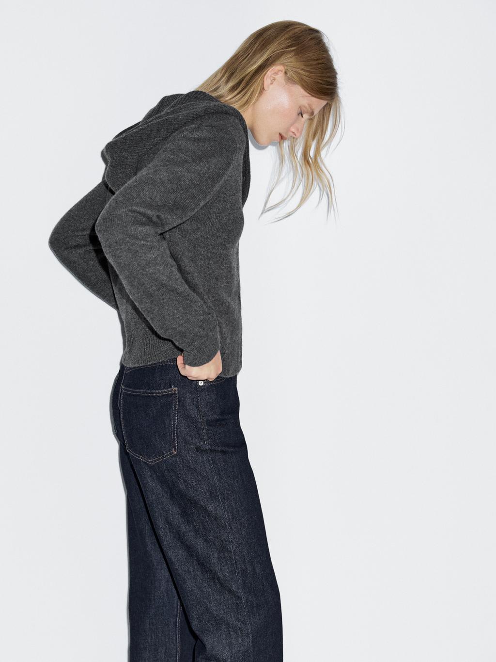 Knit 100% wool cardigan with hood