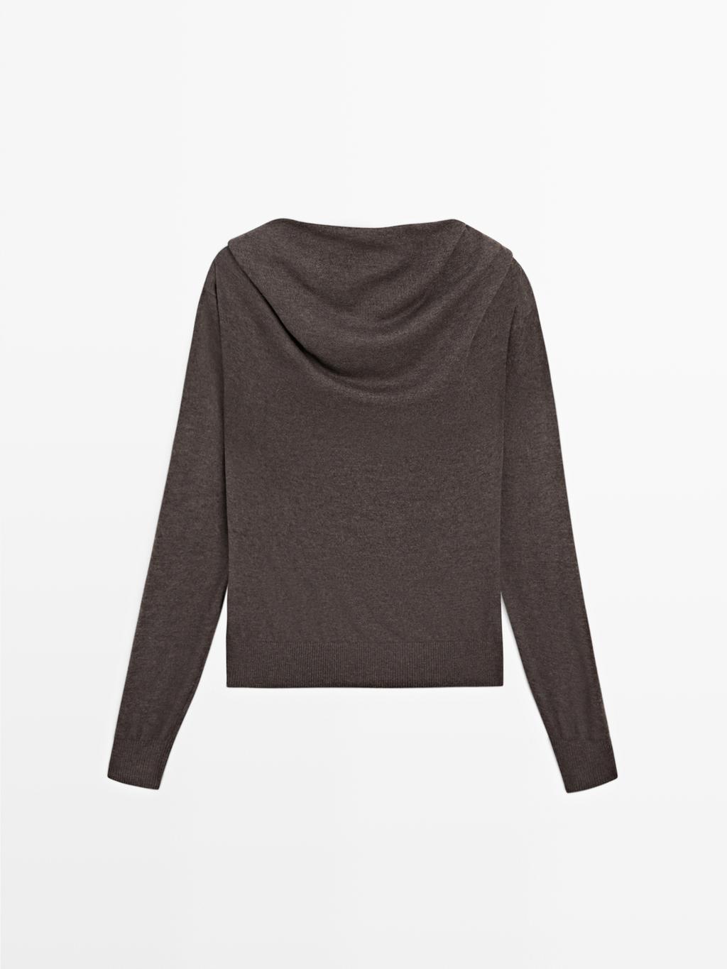 Knit sweater with multiway sleeves