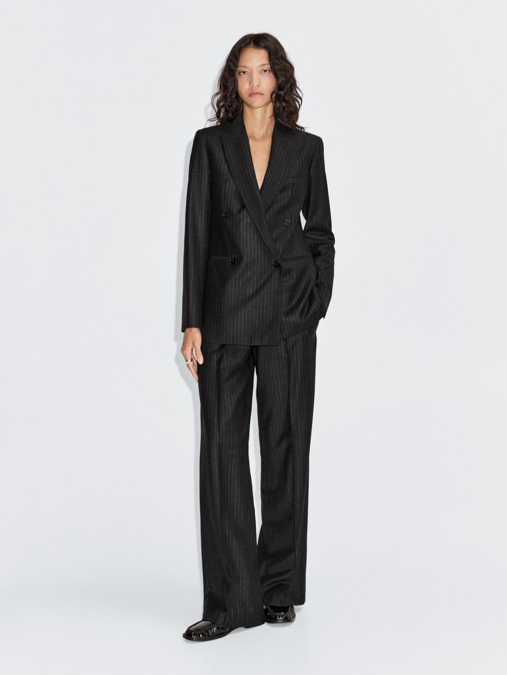 100% wool double-breasted blazer