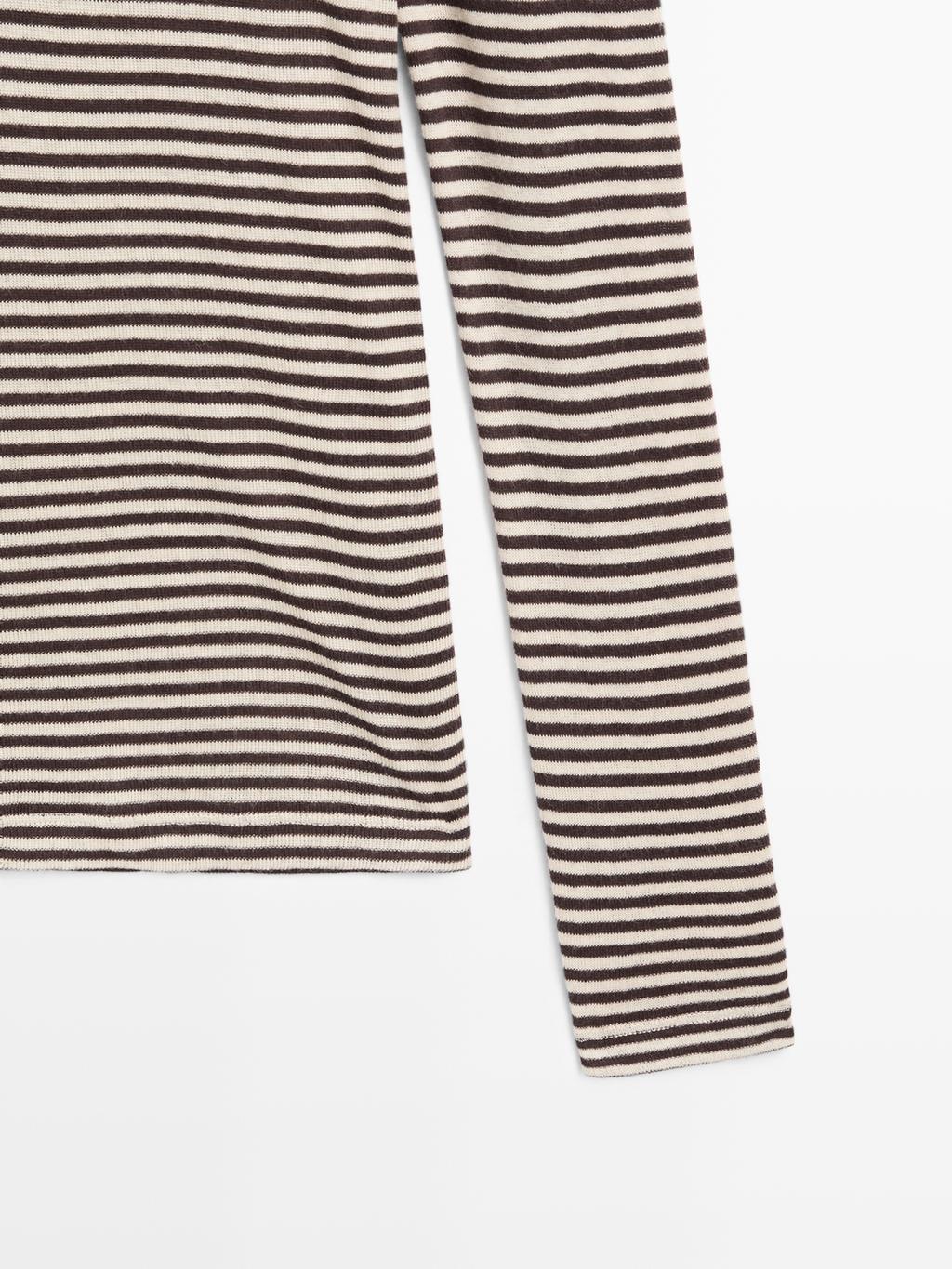 Striped fine knit quarter-zip sweater