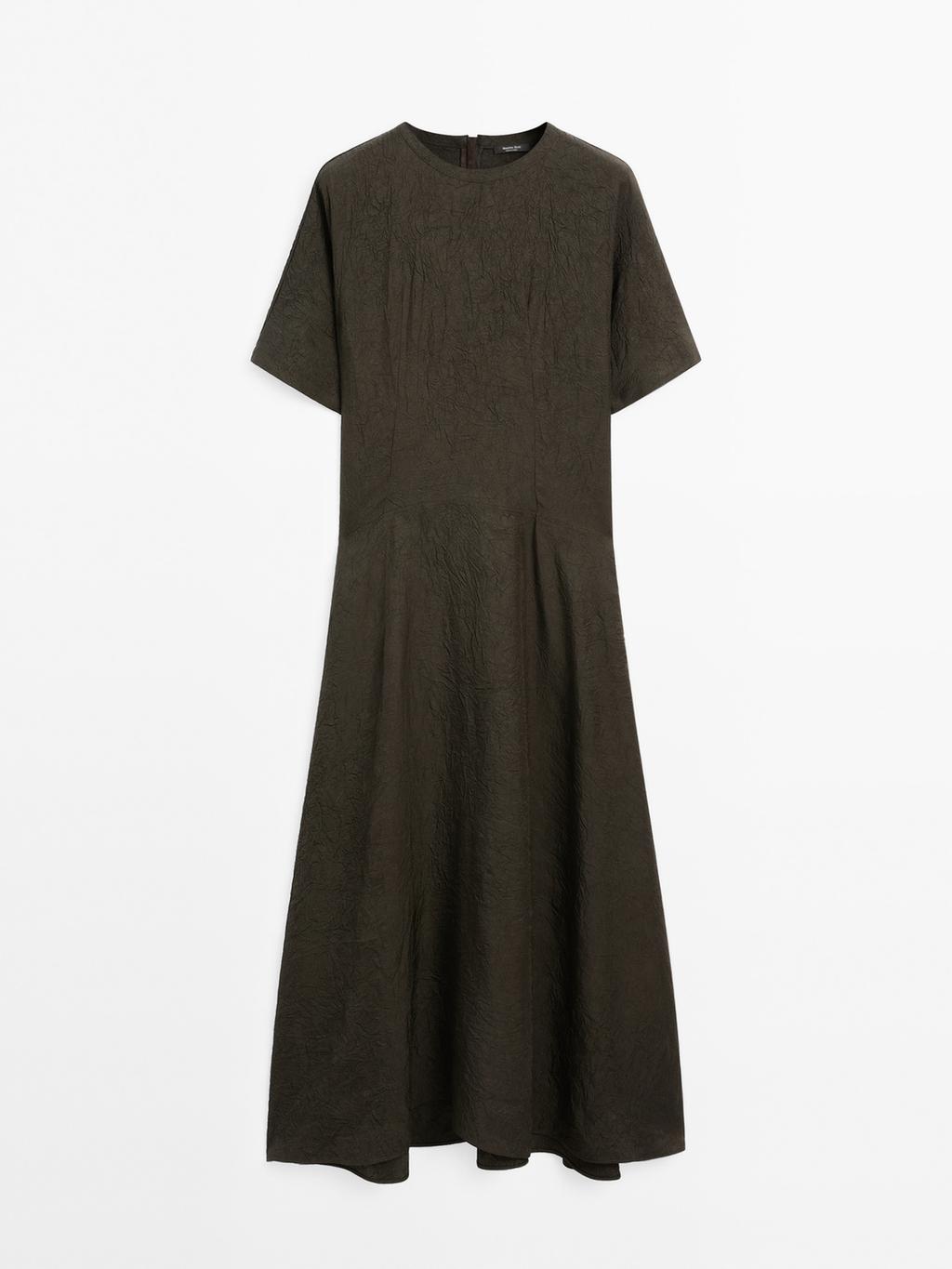 Long satin dress with short sleeves