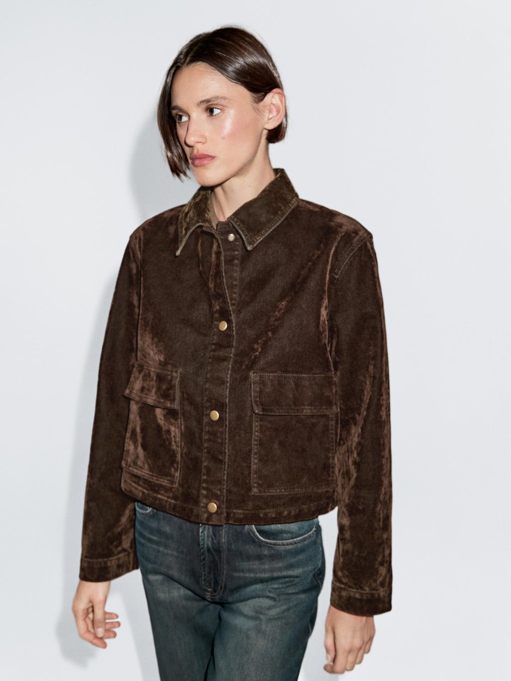 Short denim jacket with pockets and flocked finish