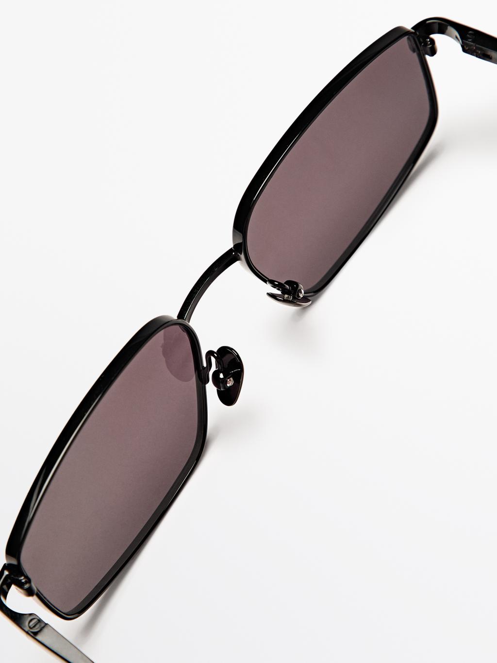 Metallic sunglasses