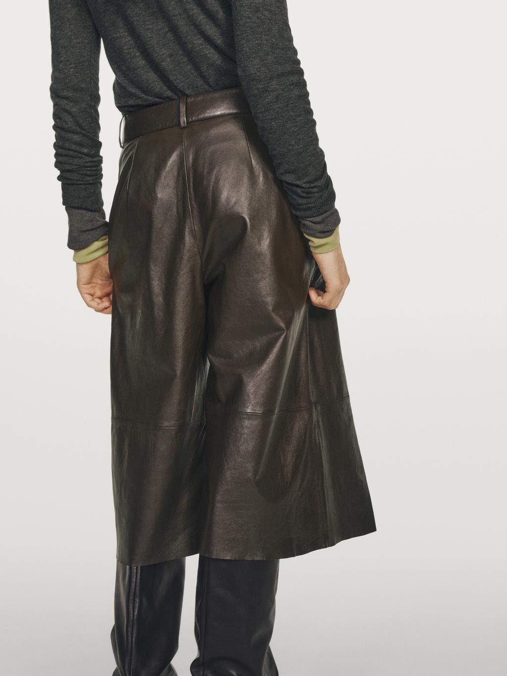 Long nappa leather Bermuda shorts with darts - STUDIO