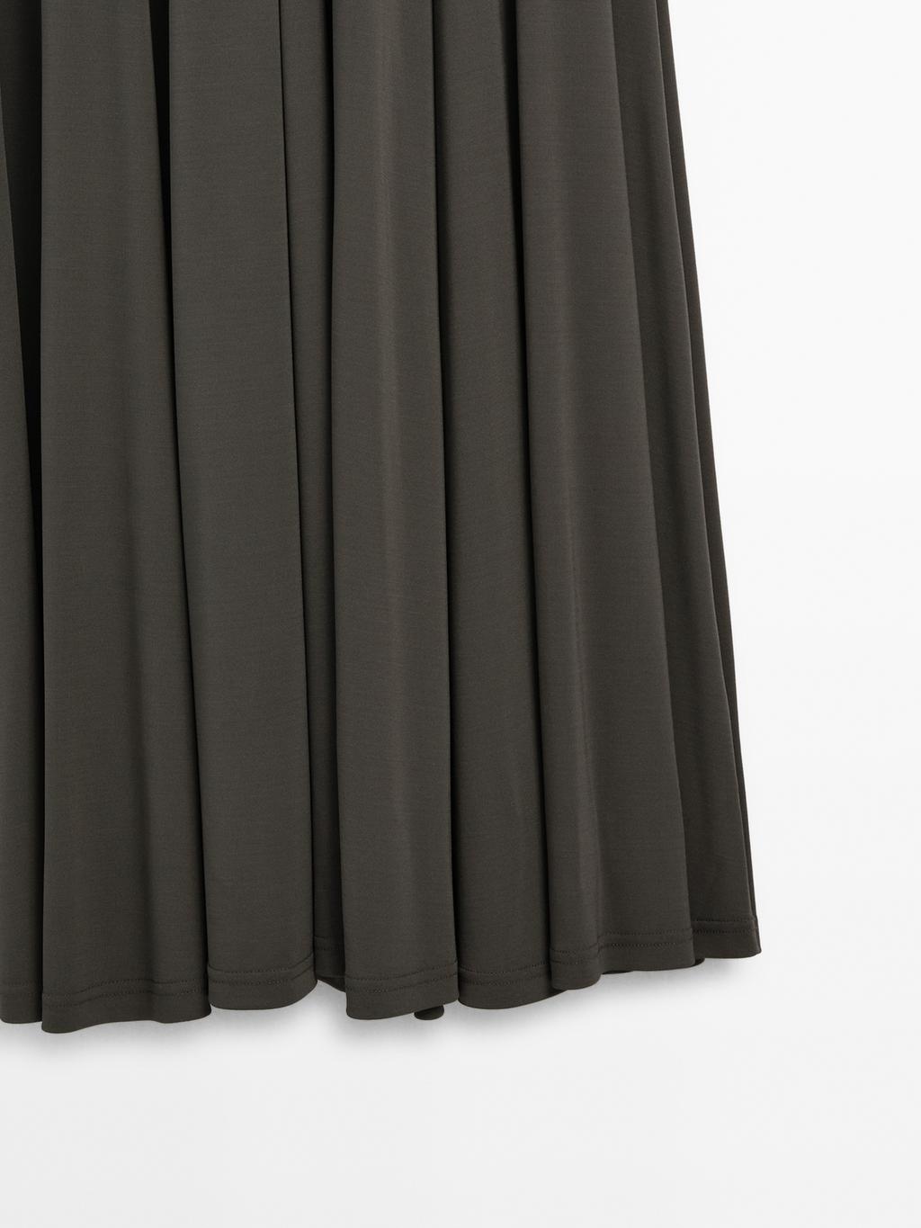 Long flowing halter-neck dress - STUDIO