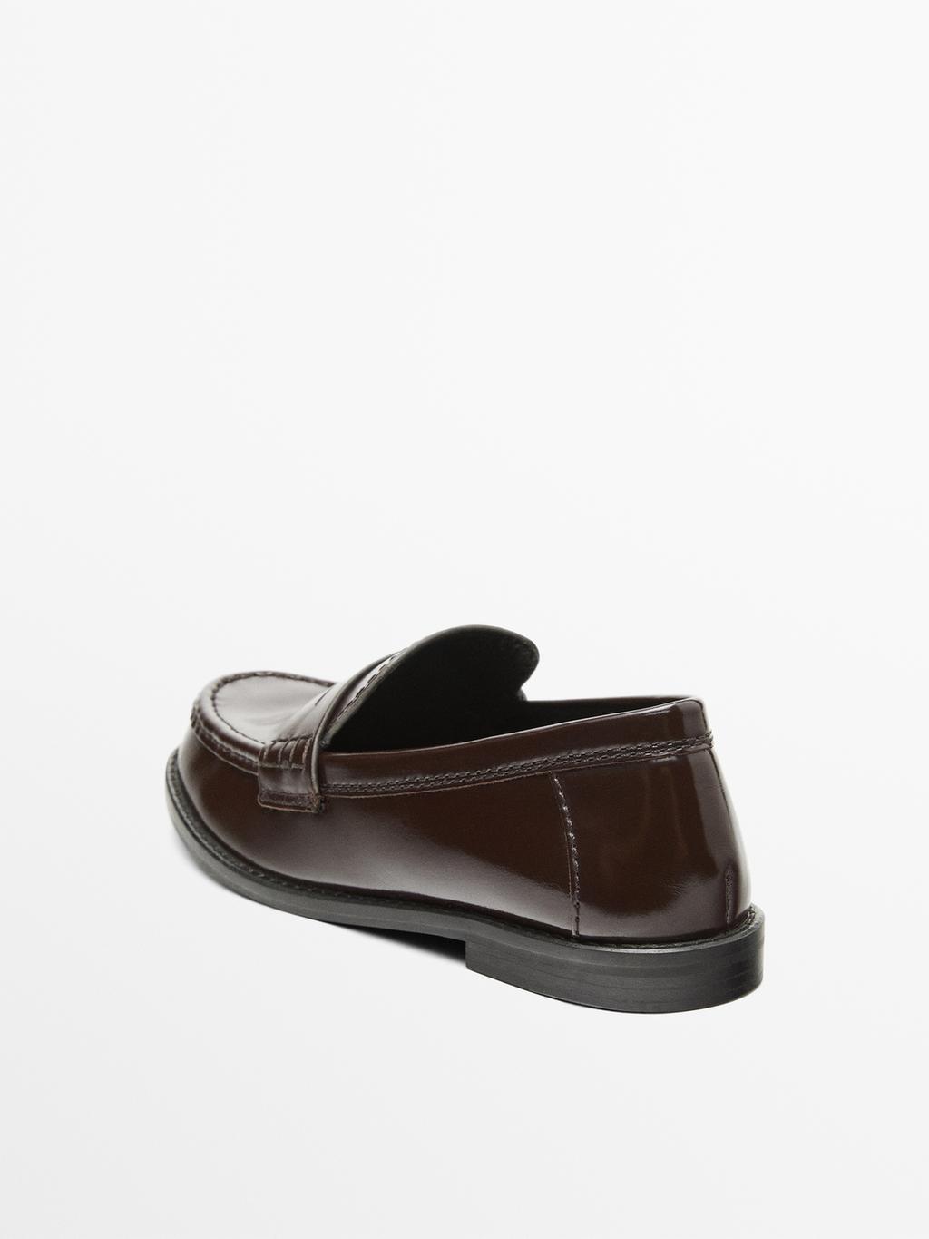 Leather loafers with glossy finish