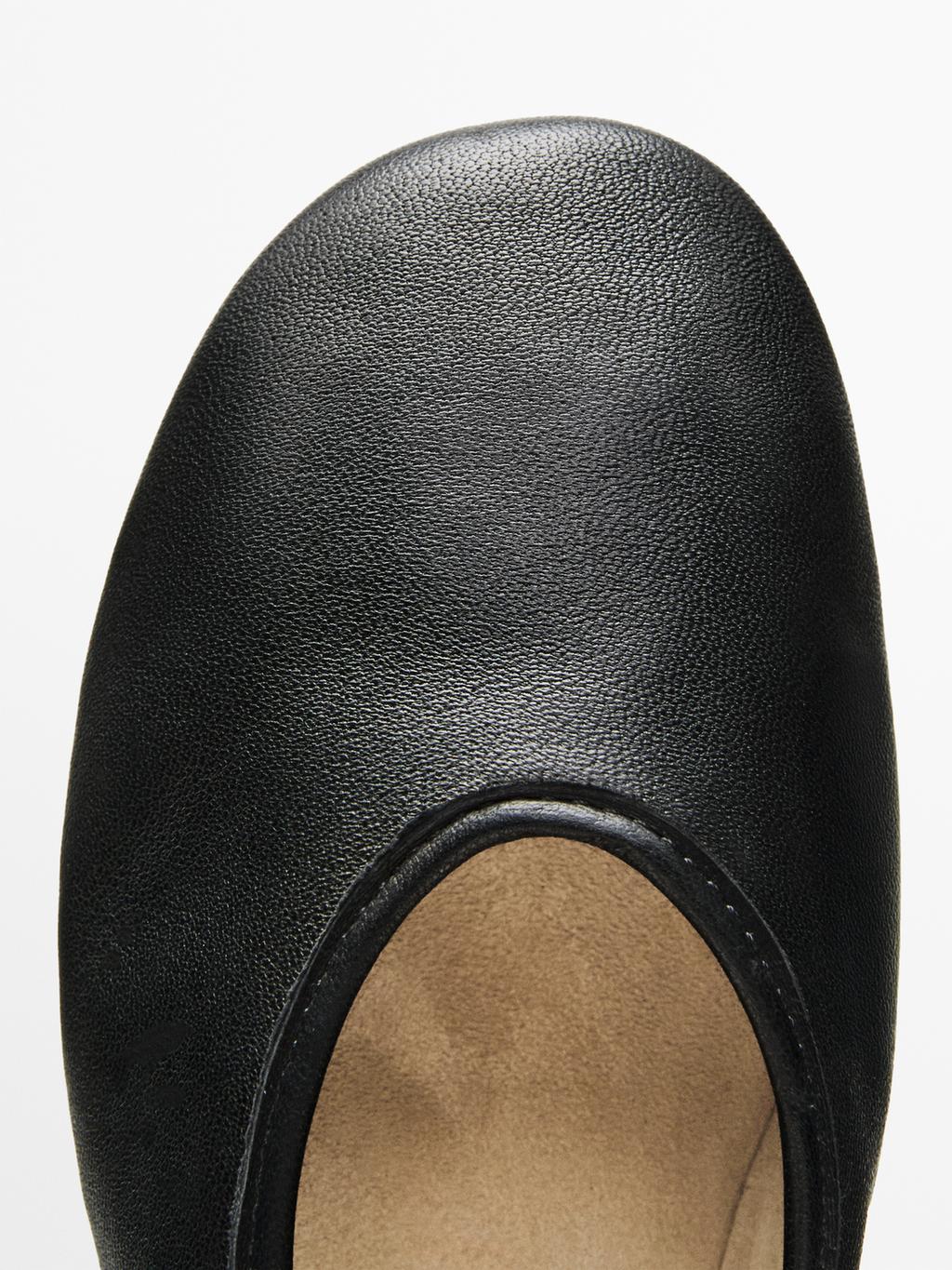 Soft leather ballerinas